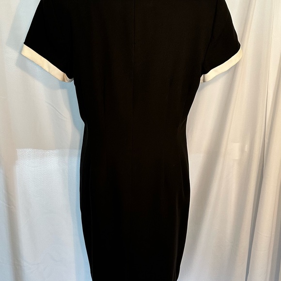 Atrium Collection Dress. Size 14. - Picture 2 of 3